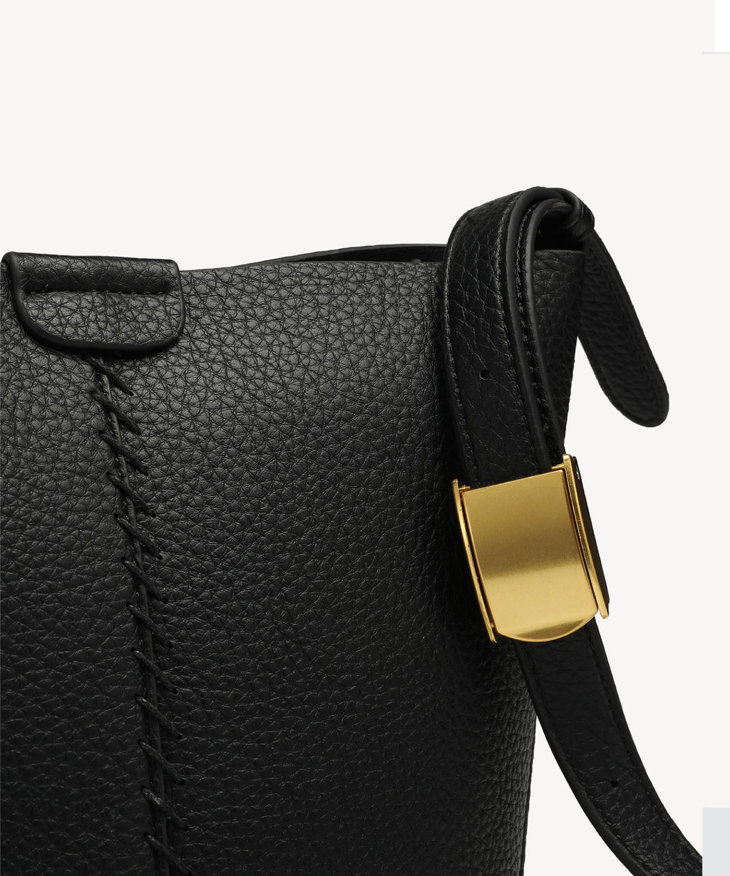Unisex shoulder bag